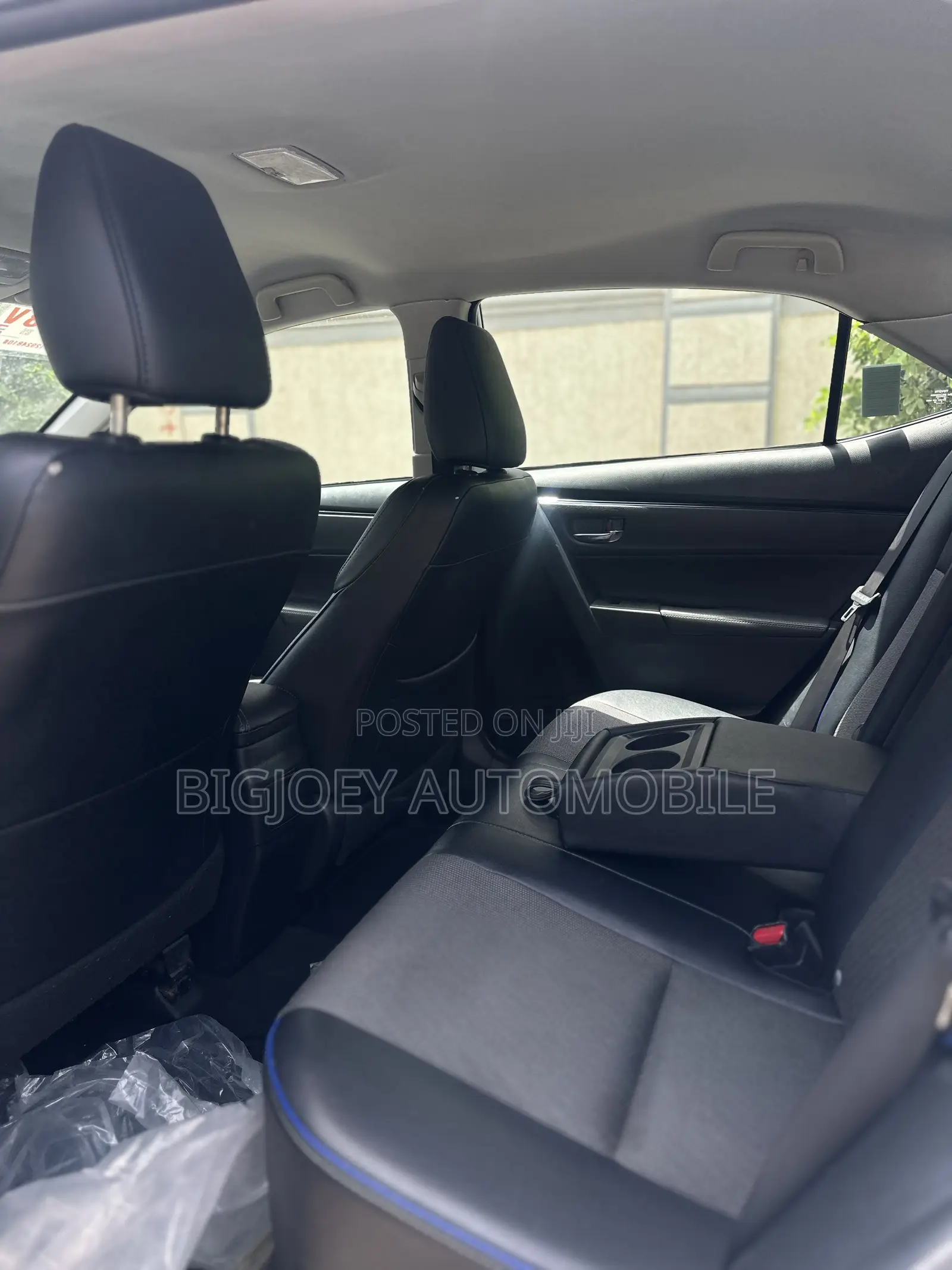 Toyota Corolla SE 4dr Sedan (1.8L 4cyl CVT) 2017 Silver