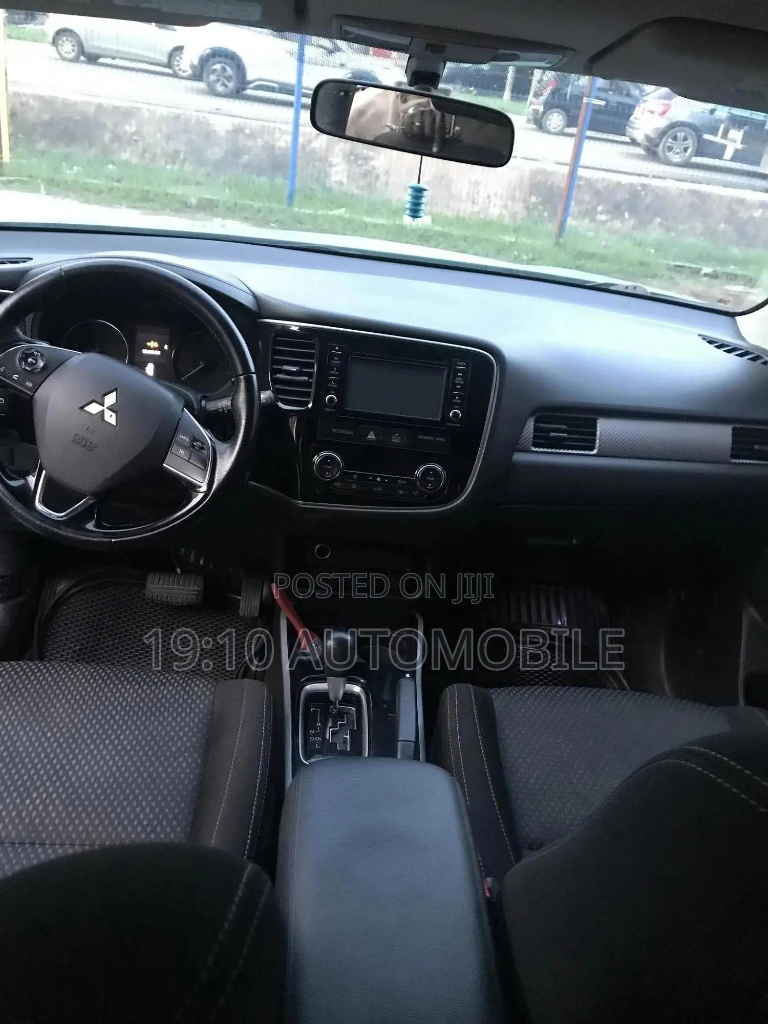 Mitsubishi Outlander 2.4 PHEV AWD 2016 Green