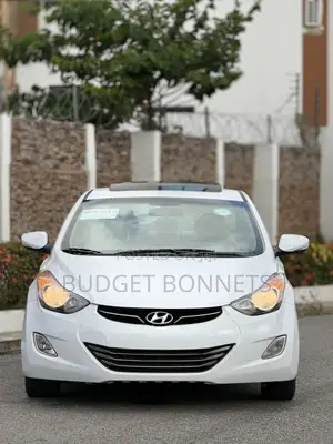Hyundai Elantra Limited 4dr Sedan (1.8L 4cyl 6A) 2014 White