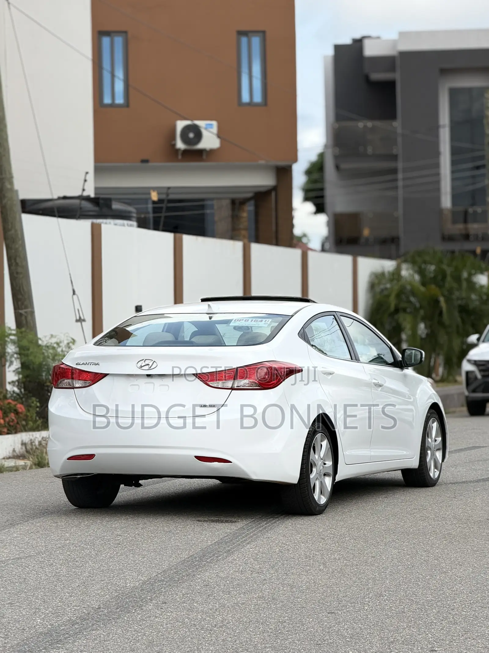 Hyundai Elantra Limited 4dr Sedan (1.8L 4cyl 6A) 2014 White