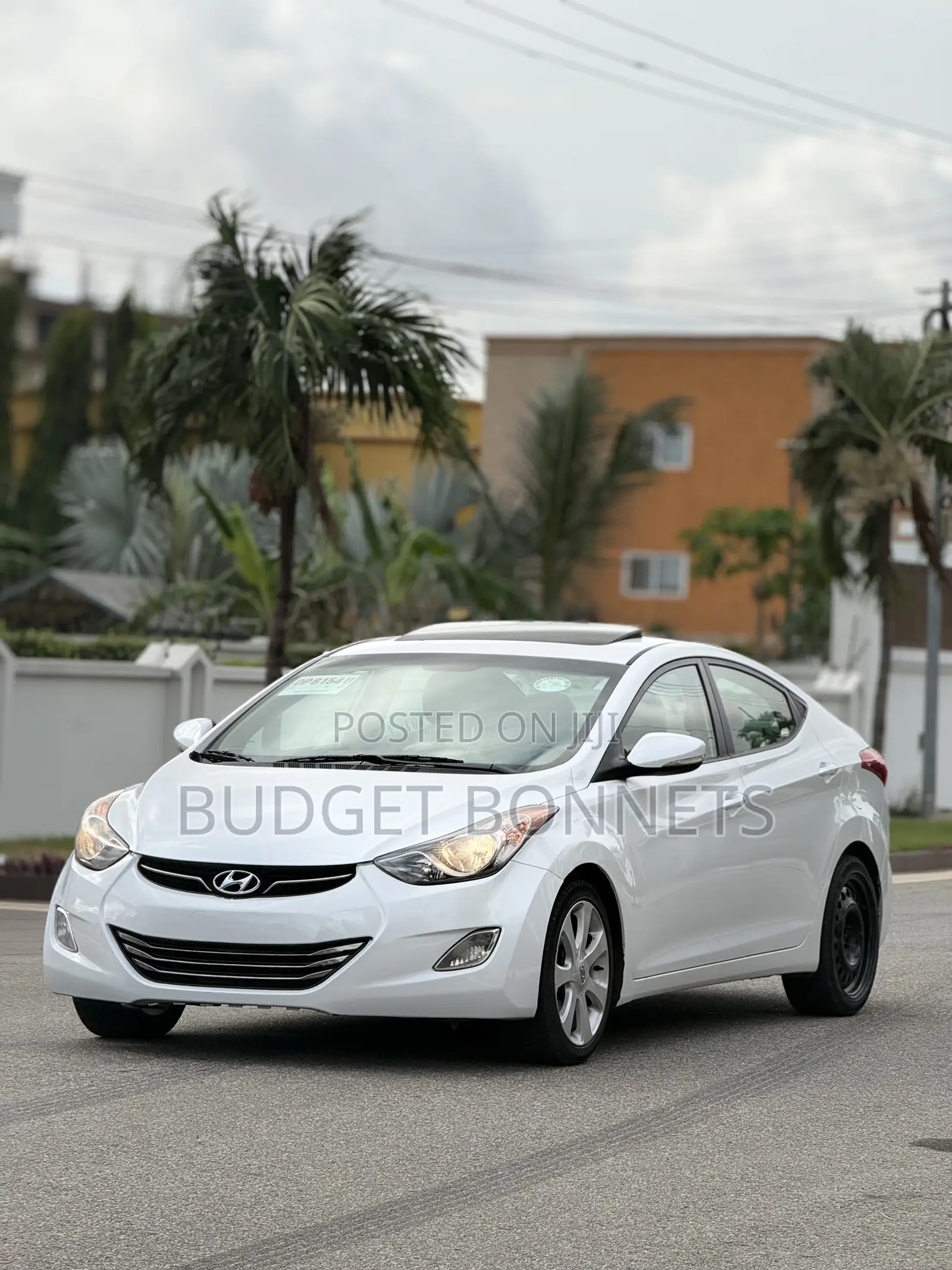 Hyundai Elantra Limited 4dr Sedan (1.8L 4cyl 6A) 2014 White