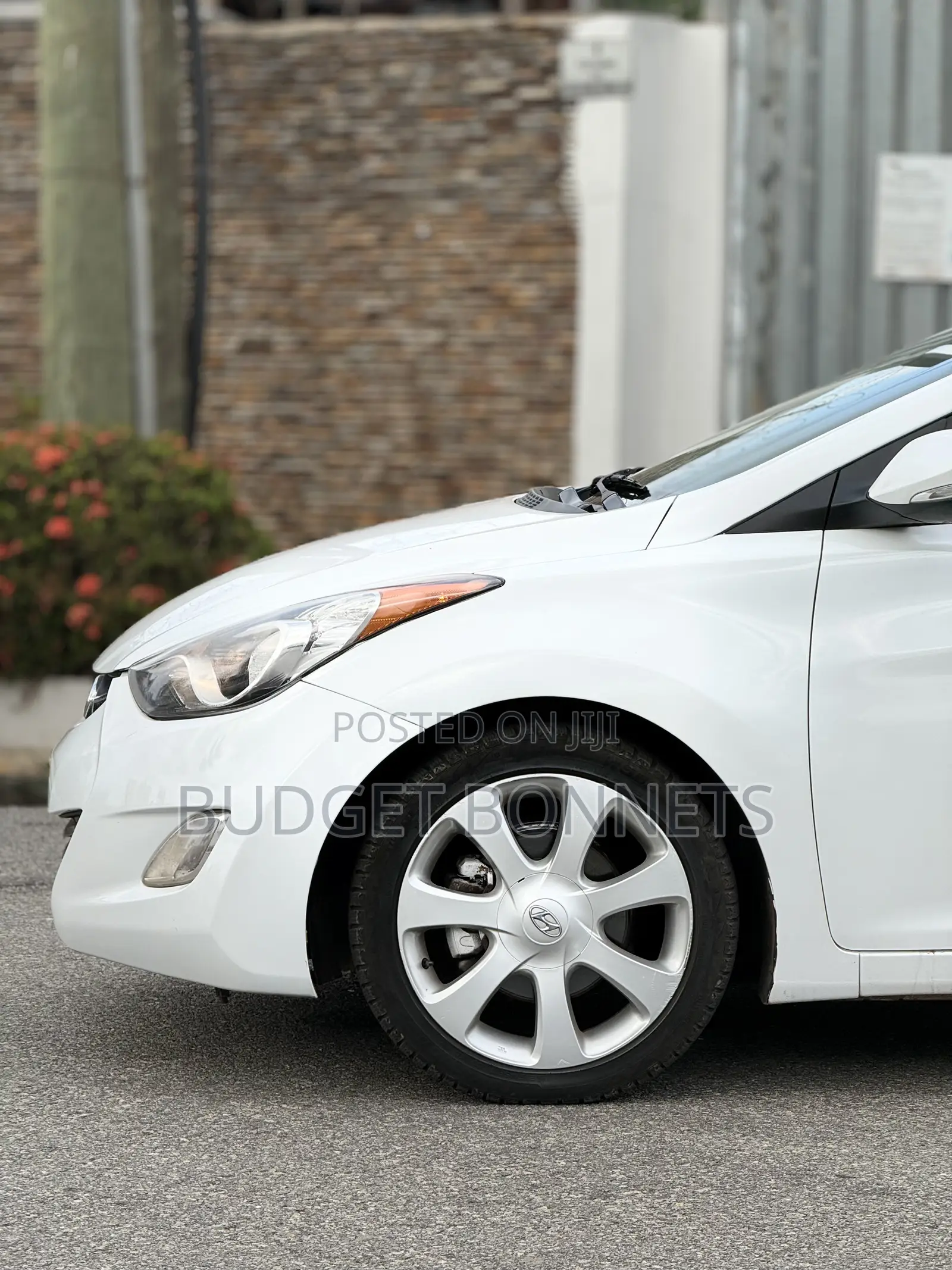 Hyundai Elantra Limited 4dr Sedan (1.8L 4cyl 6A) 2014 White
