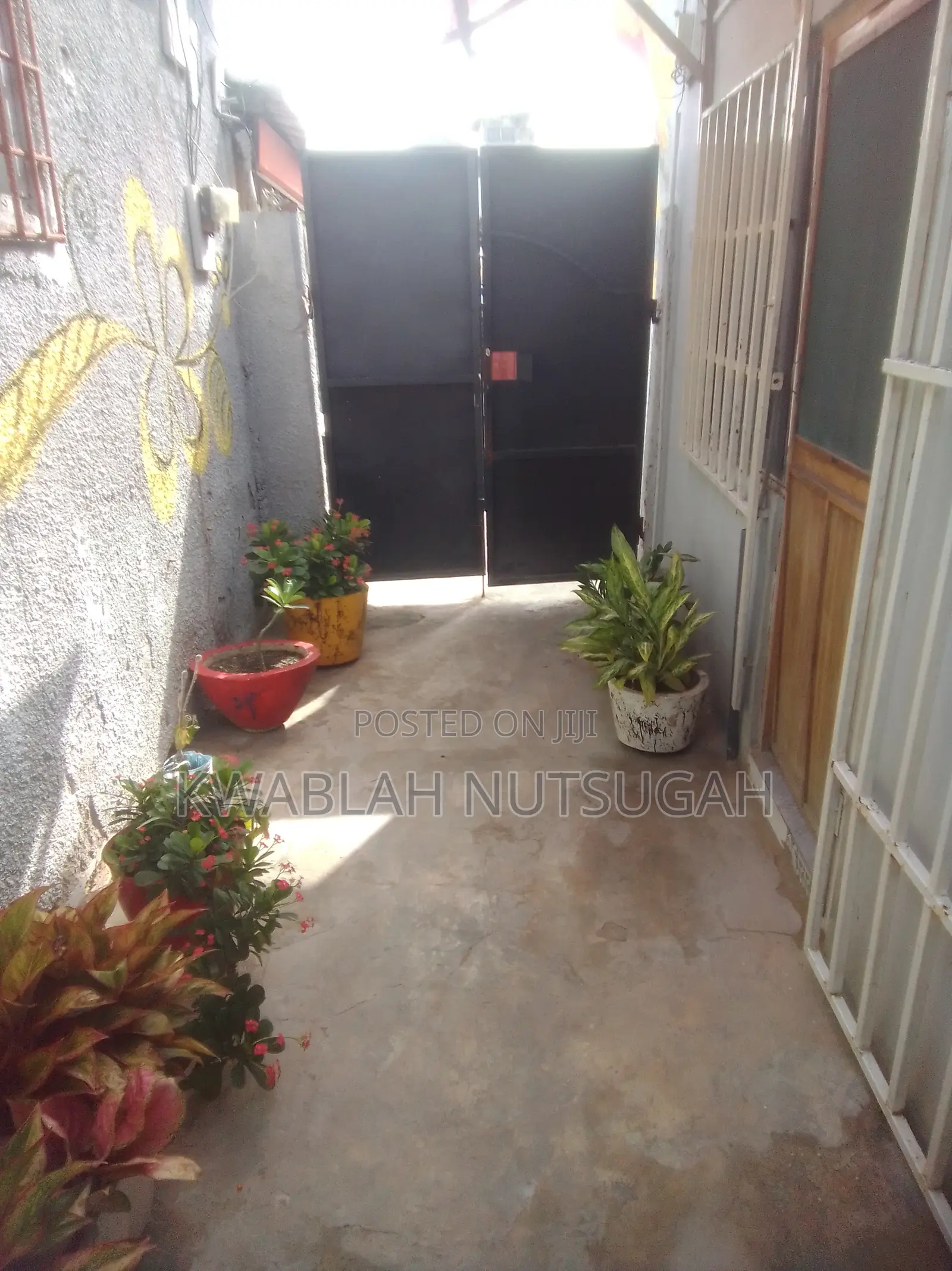 Nice Fully Furnished Studio Apartment With A.C and Wifi at Osu