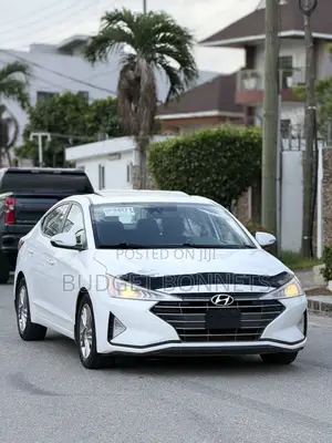 Hyundai Elantra SEL 2019 White