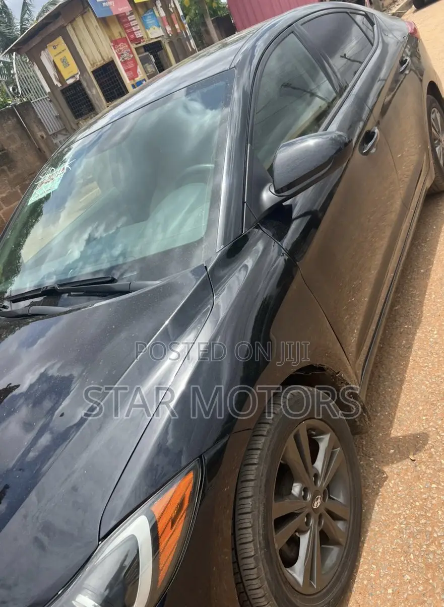 Hyundai Elantra 2018 Black