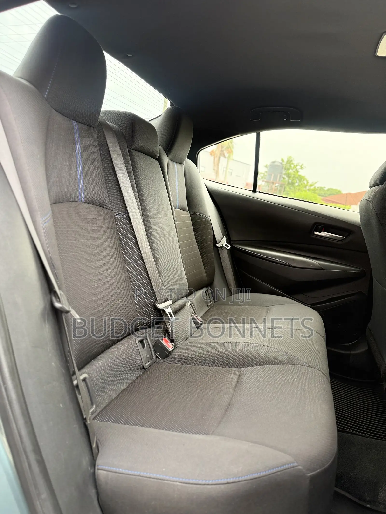 Toyota Corolla LE 2020 Green