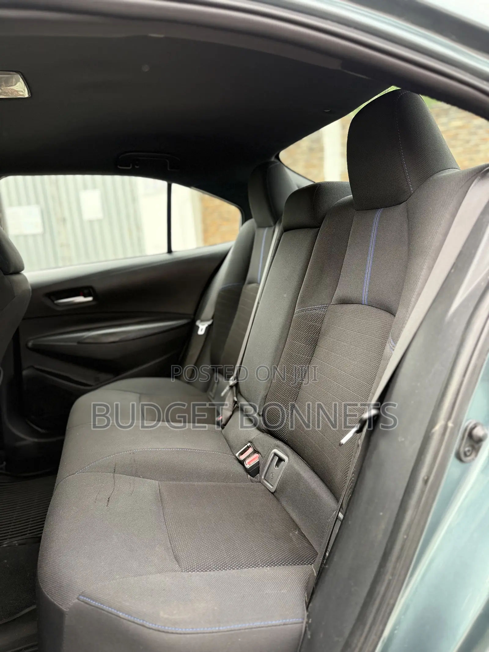 Toyota Corolla LE 2020 Green