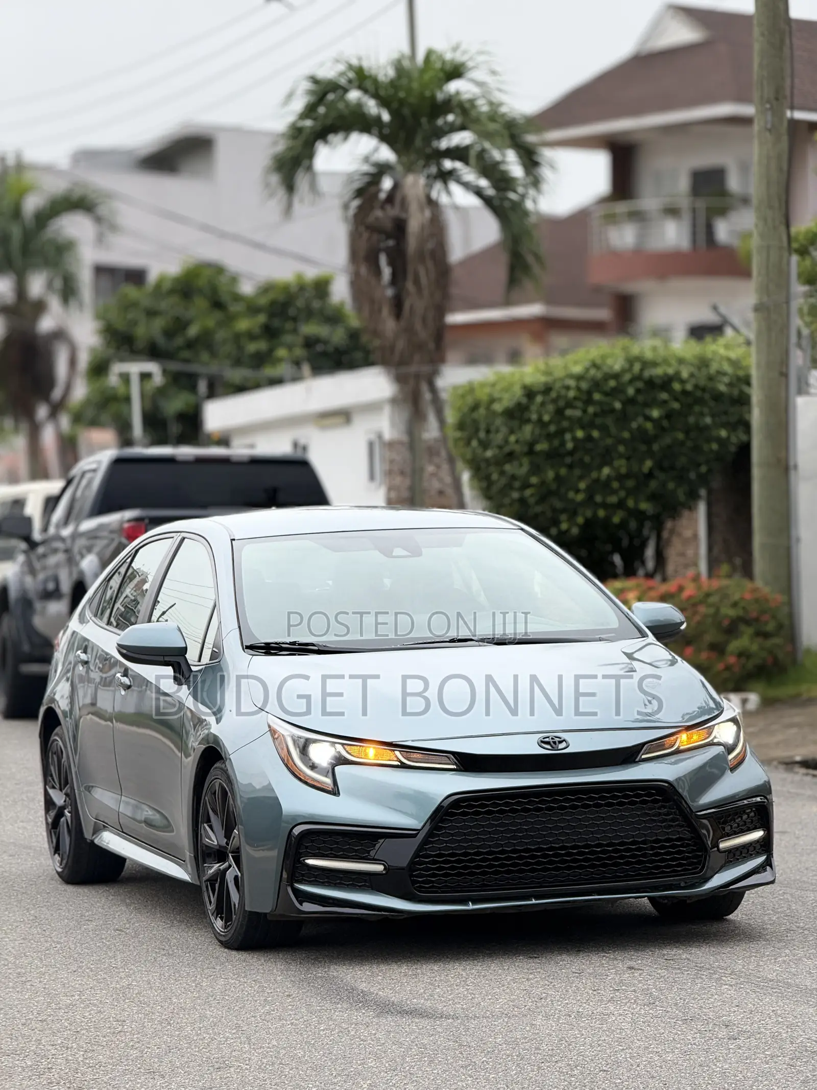 Toyota Corolla LE 2020 Green