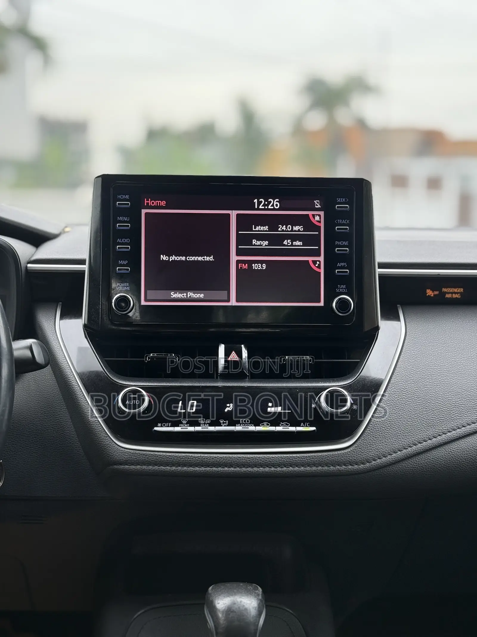Toyota Corolla LE 2020 Green