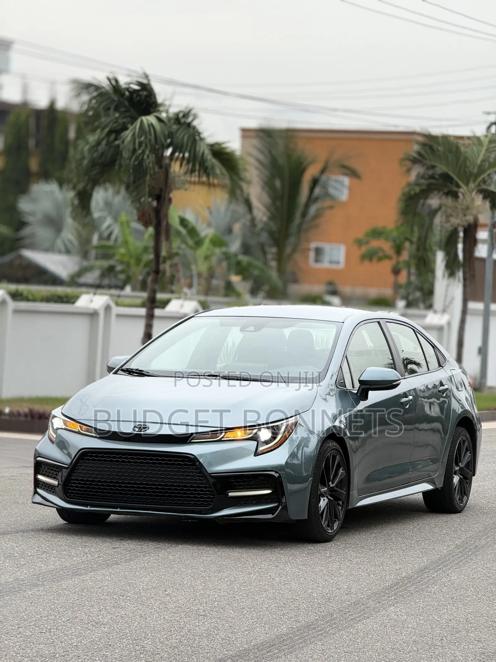 Toyota Corolla LE 2020 Green