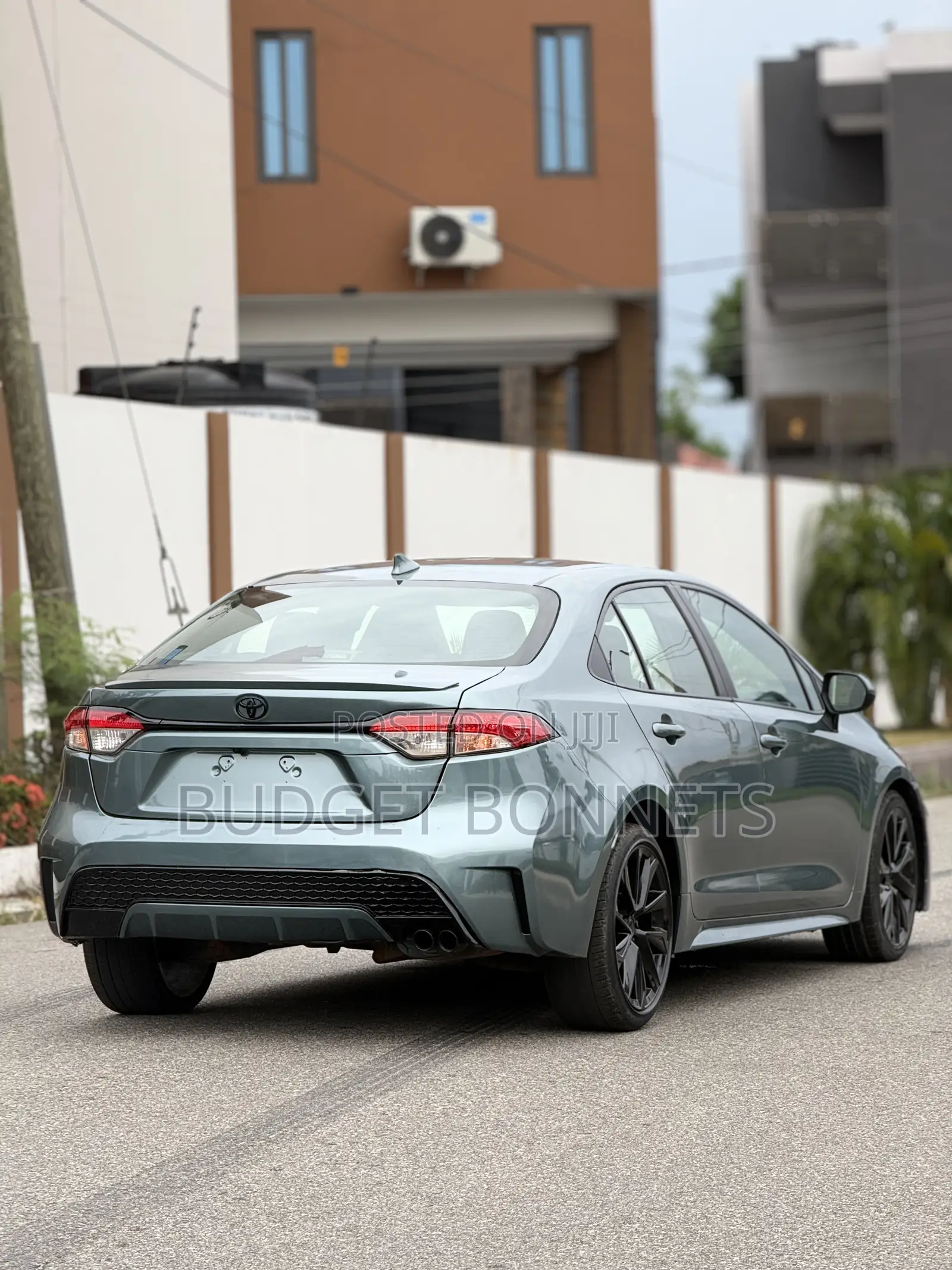 Toyota Corolla LE 2020 Green