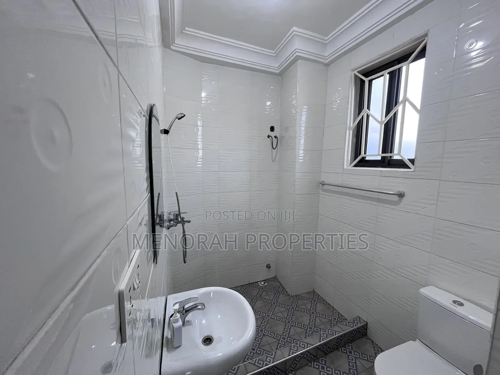 2bdrm Apartment in Adenta Housing Down for rent