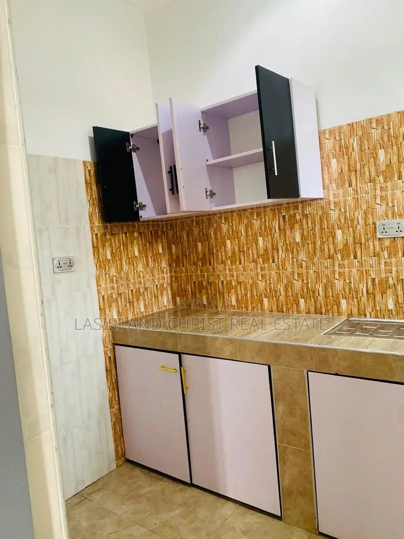 1bdrm Apartment in Lasisi And Christ, Amasaman for rent