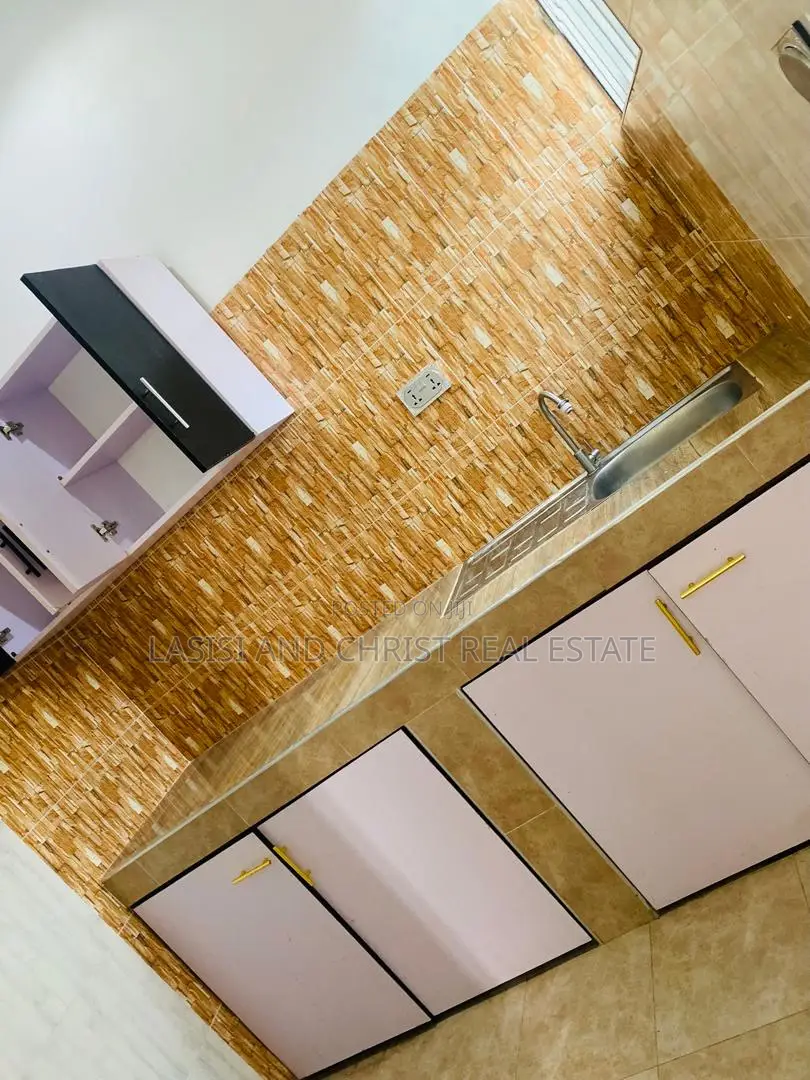 1bdrm Apartment in Lasisi And Christ, Amasaman for rent