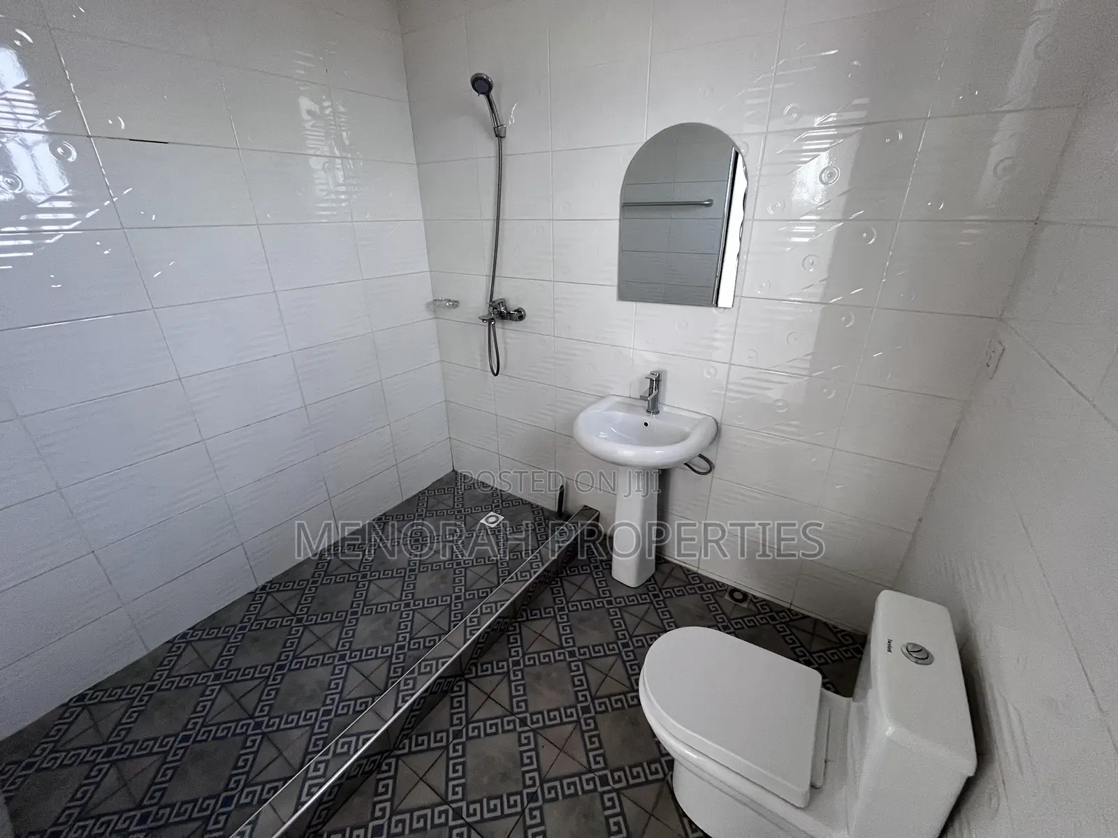2bdrm Apartment in Adenta Housing Down for rent
