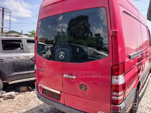 Mercedes-Benz Sprinter 2010 Red