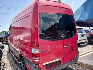 Mercedes-Benz Sprinter 2010 Red