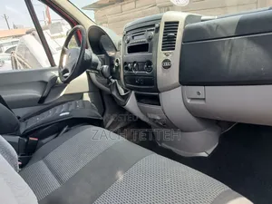 Mercedes-Benz Sprinter 2010 Red
