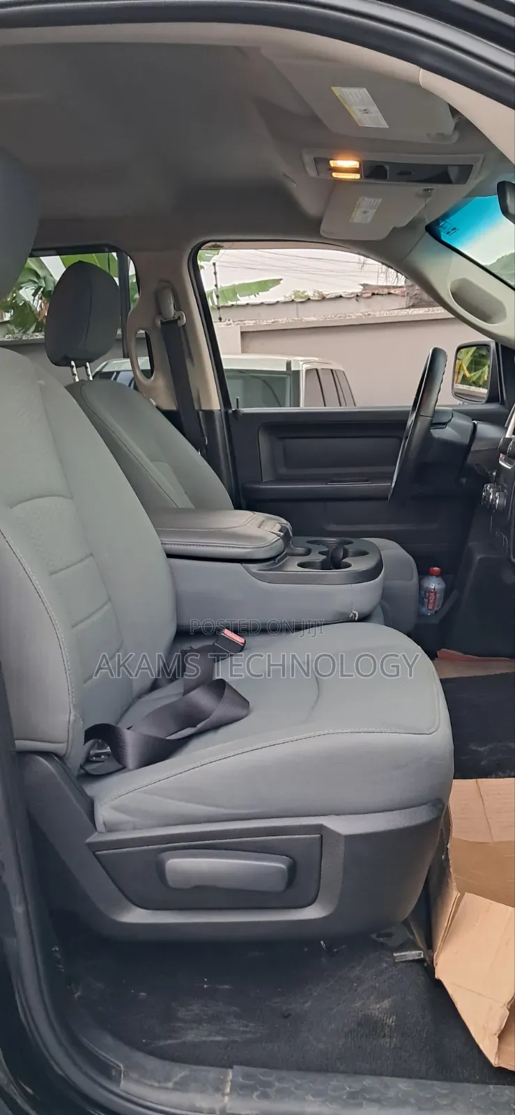 RAM 1500 2017 Black