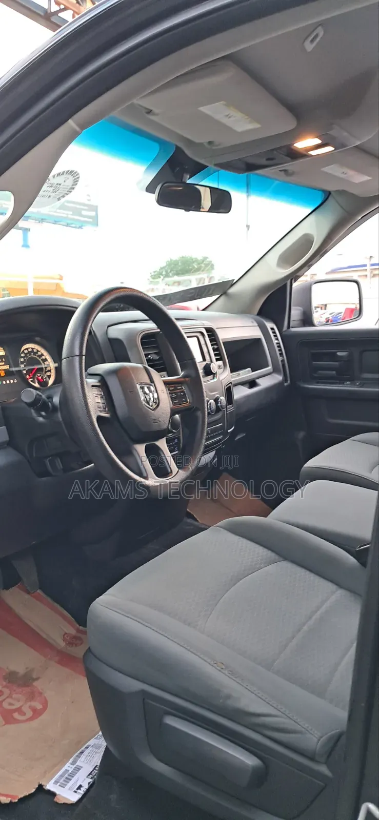 RAM 1500 2017 Black