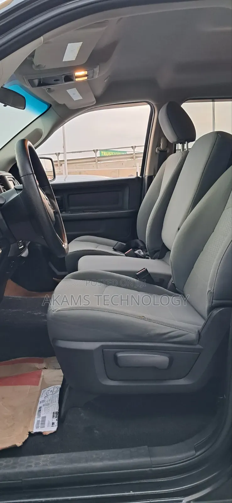 RAM 1500 2017 Black
