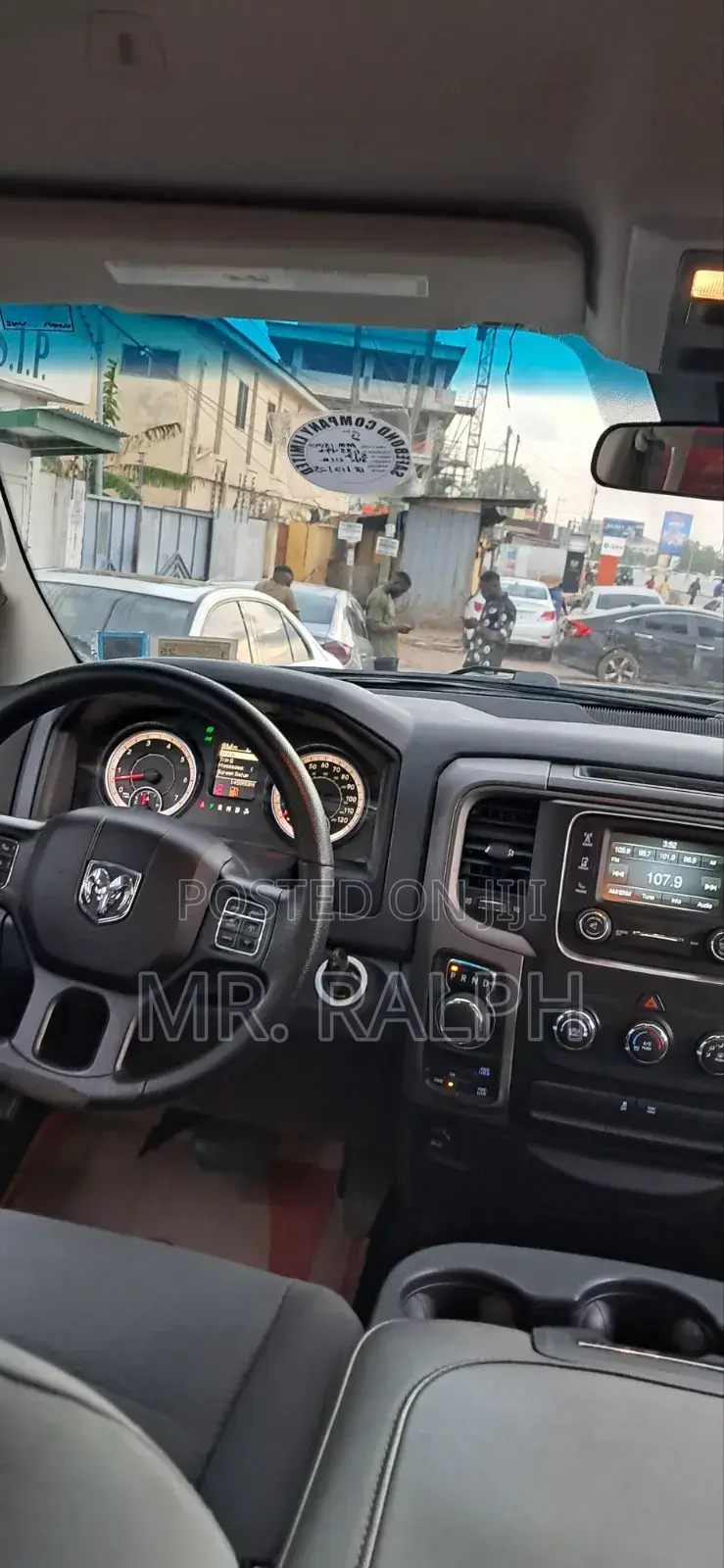 RAM 1500 2017 Black