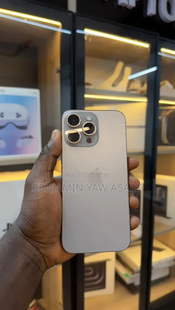 New Apple iPhone 15 Pro Max 256 GB White