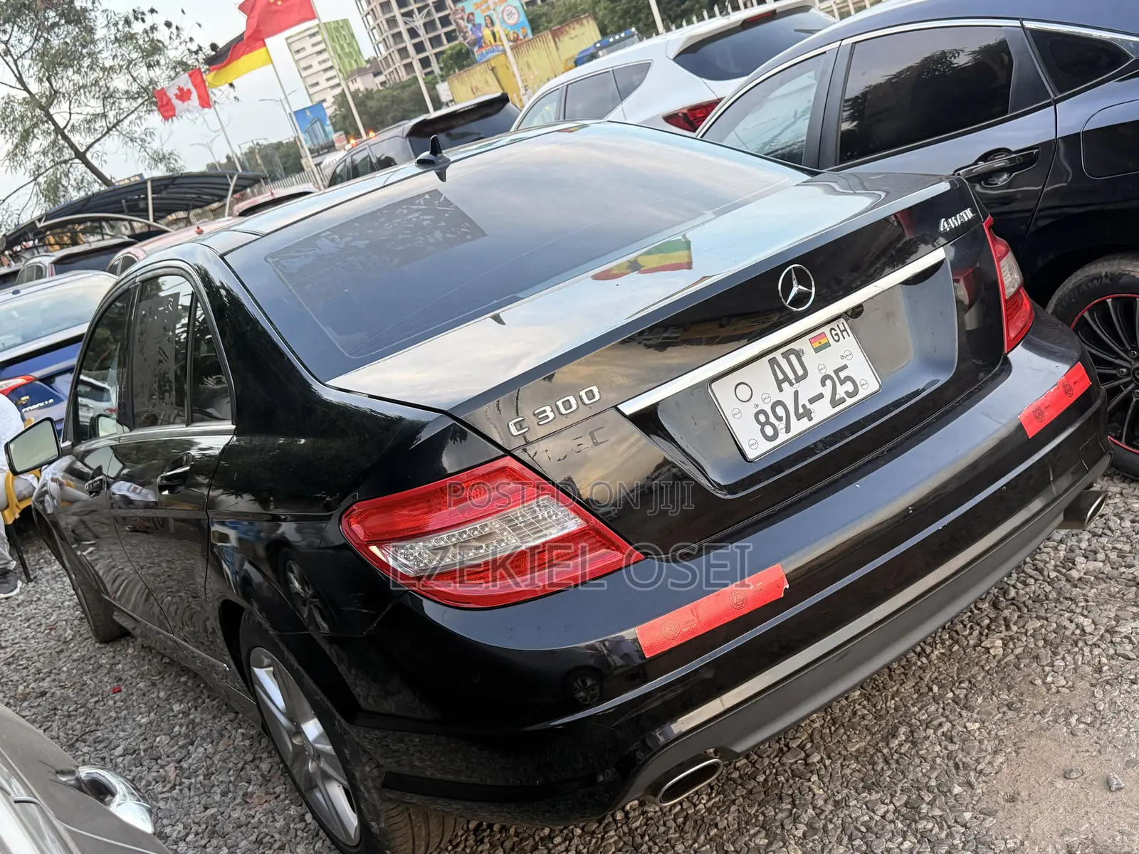 Mercedes-Benz C300 Luxury Sedan RWD (3.0L 6cyl 7A) 2011 Black