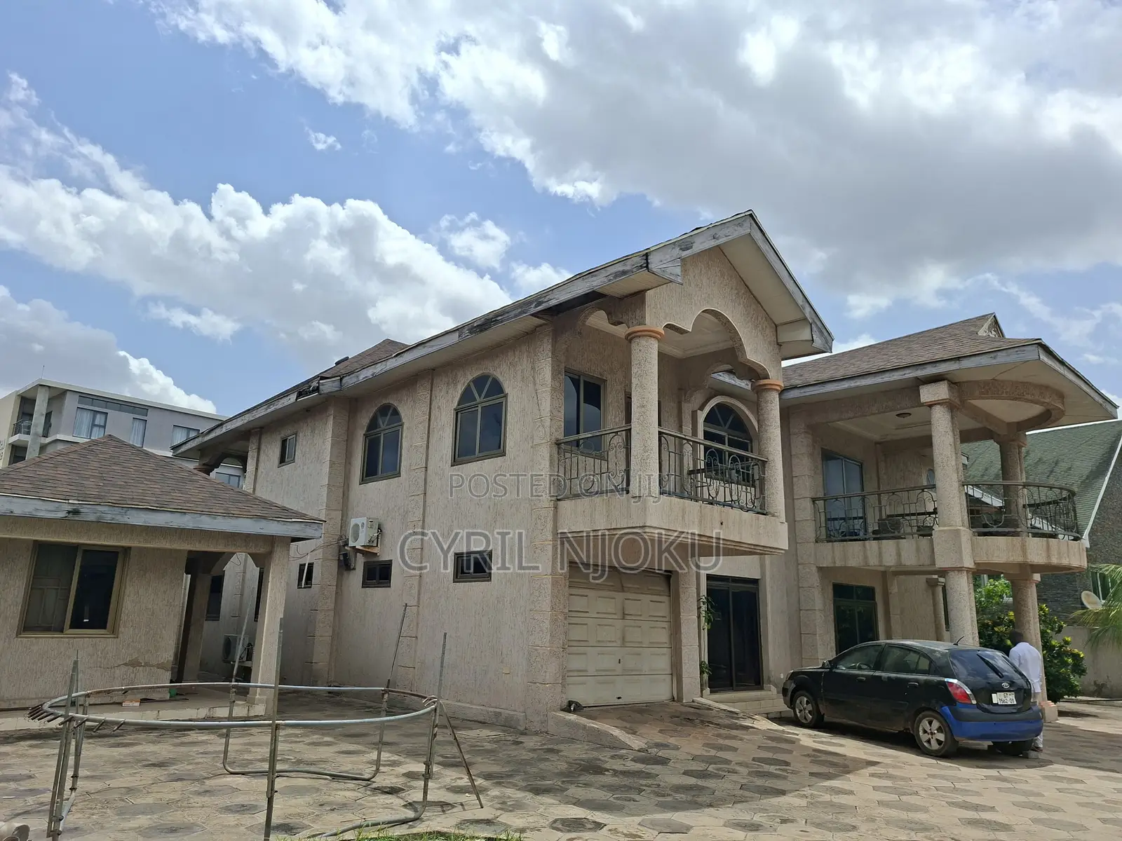Furnished 5bdrm House in Boundary Road Area for sale