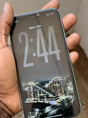 Apple iPhone 11 64 GB