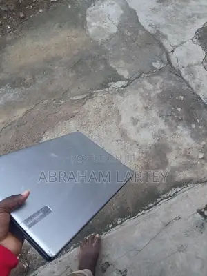 Laptop Packard Bell Dot 4GB Intel SSD 256GB