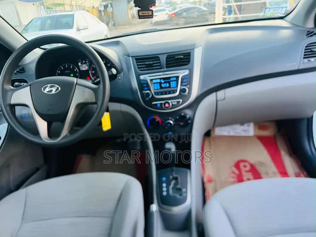 Hyundai Accent 2017 White
