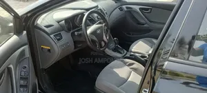 Hyundai Elantra SE Sedan FWD (1.8L 4cyl 6A) 2016 Black