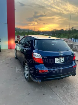 Toyota Matrix L Hatchback FWD (1.8L 4cyl 5M) 2012 Blue