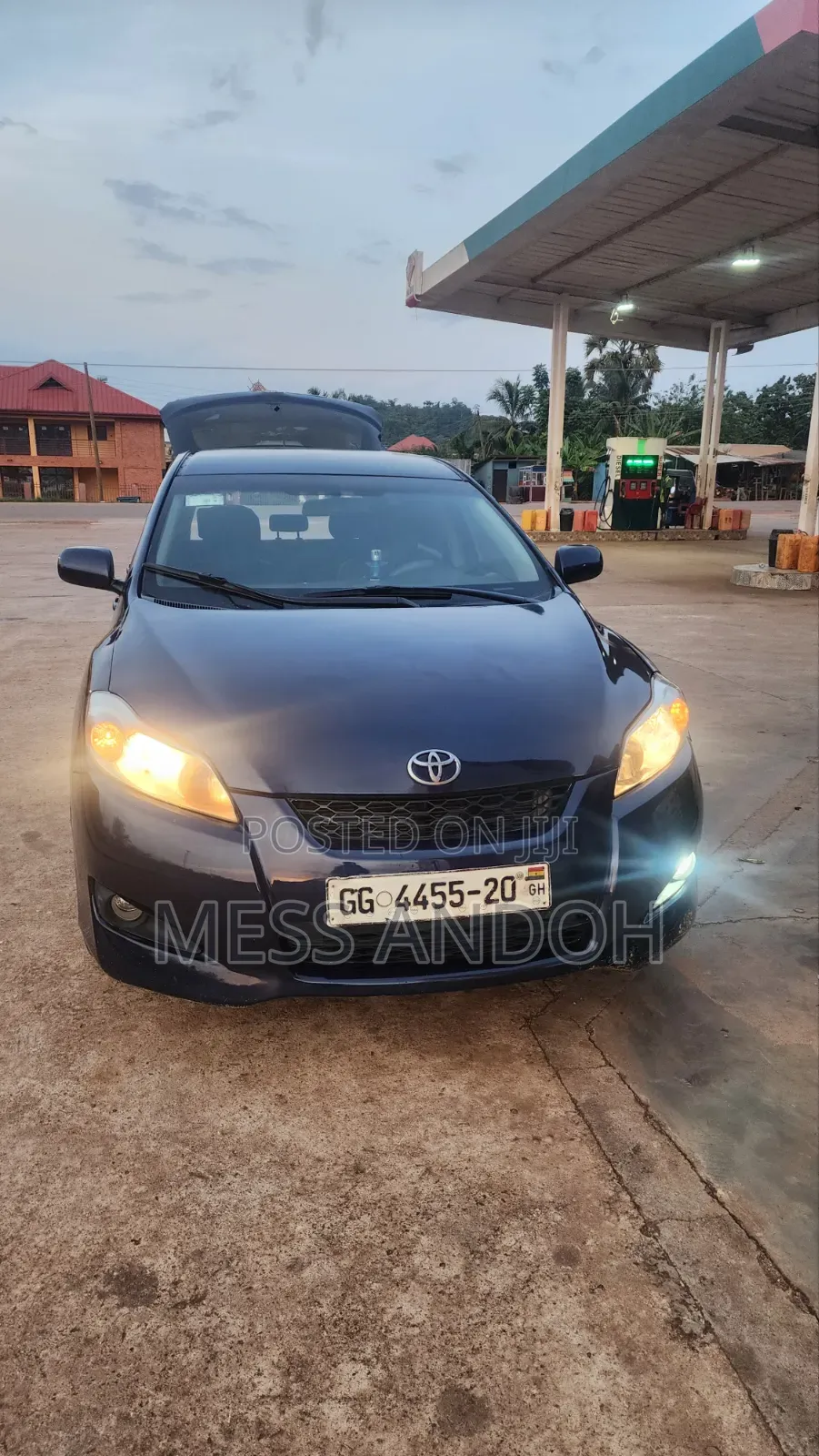 Toyota Matrix L Hatchback FWD (1.8L 4cyl 5M) 2012 Blue