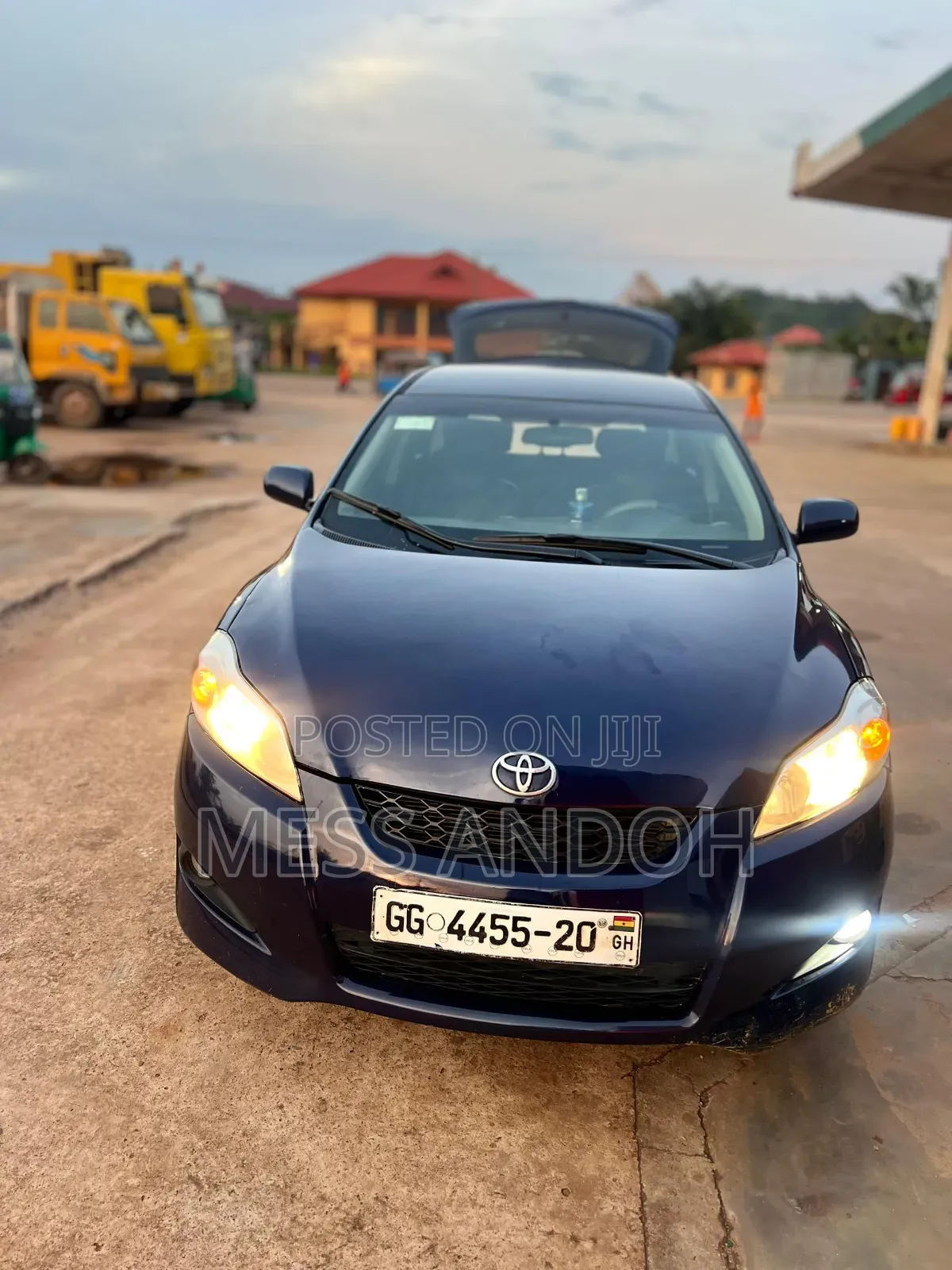Toyota Matrix L Hatchback FWD (1.8L 4cyl 5M) 2012 Blue