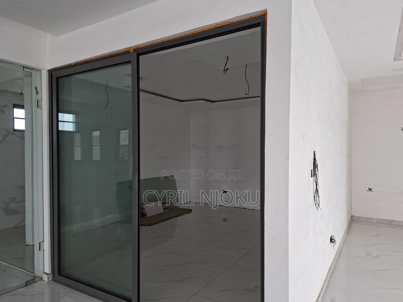 Furnished 5bdrm Duplex in Boundary Road Area for sale