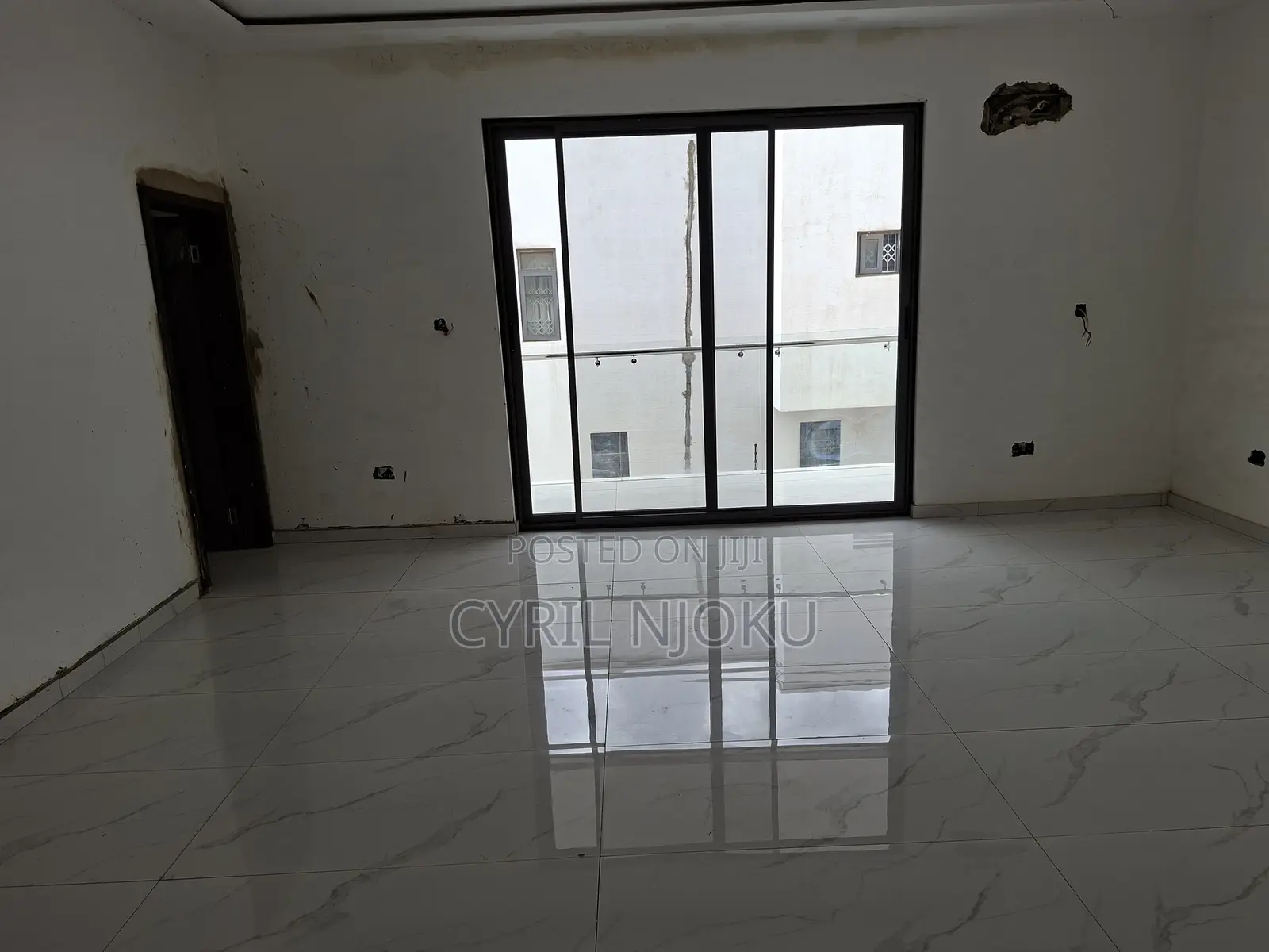 Furnished 5bdrm Duplex in Boundary Road Area for sale