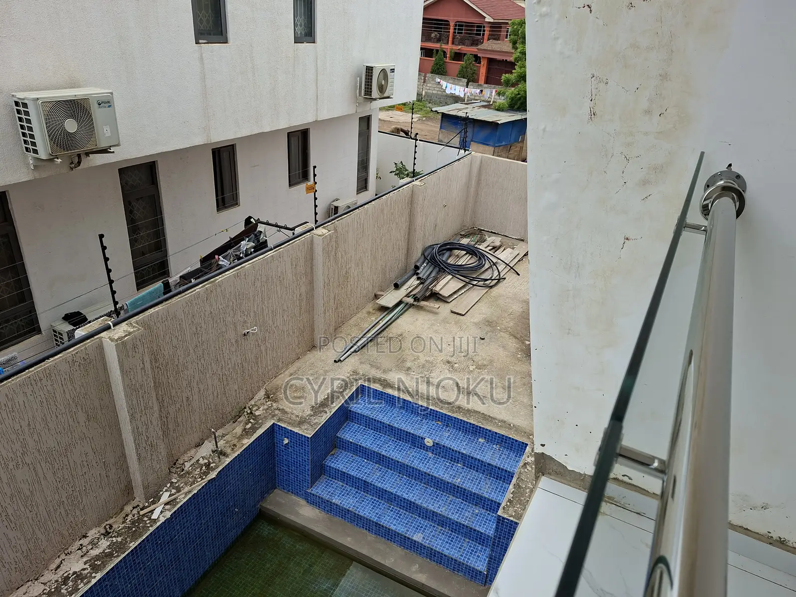 Furnished 5bdrm Duplex in Boundary Road Area for sale