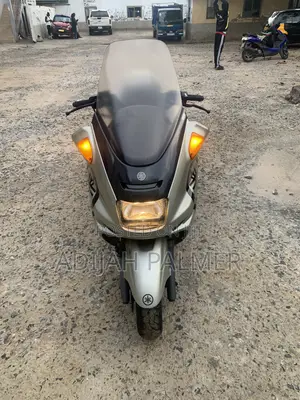 Yamaha Majesty 2024 Gold