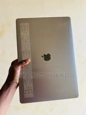 Laptop Apple MacBook Pro 2017 16GB Intel Core i7 SSD 256GB