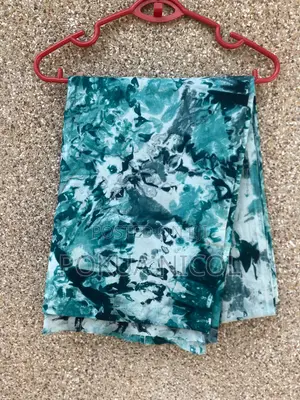 4 Yards of Tie-Dye Cloth | Unisex |