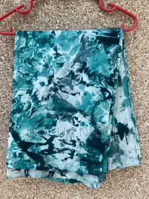 4 Yards of Tie-Dye Cloth | Unisex |