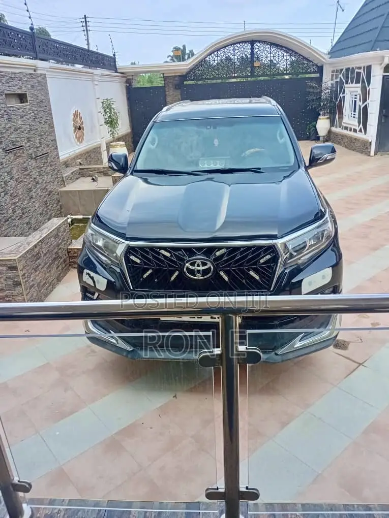 Toyota Land Cruiser Prado 2015 Black
