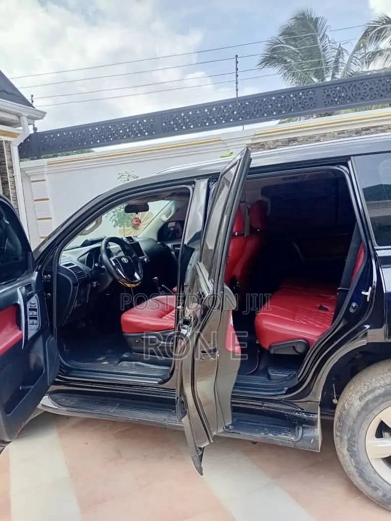 Toyota Land Cruiser Prado 2015 Black