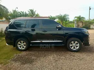 Toyota Land Cruiser Prado 2015 Black