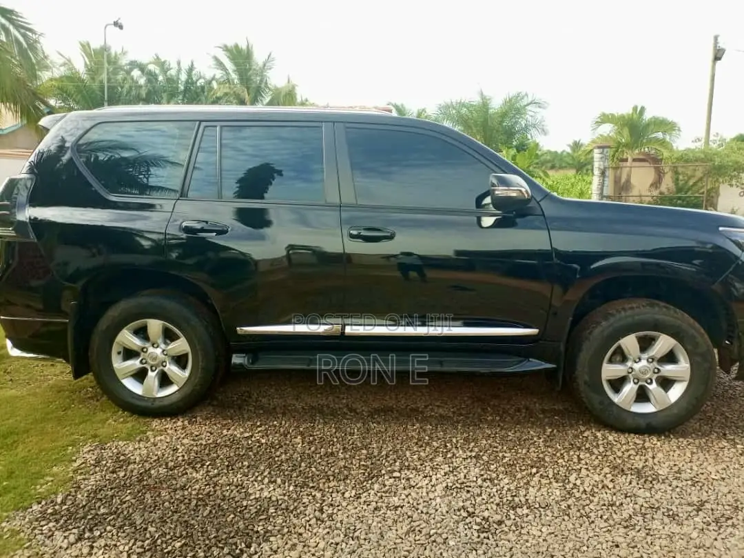 Toyota Land Cruiser Prado 2015 Black