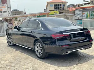 Mercedes-Benz E300 2023 Black