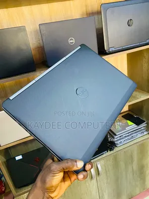 Laptop Dell Precision 7720 16GB Intel Core i7 SSD 500GB