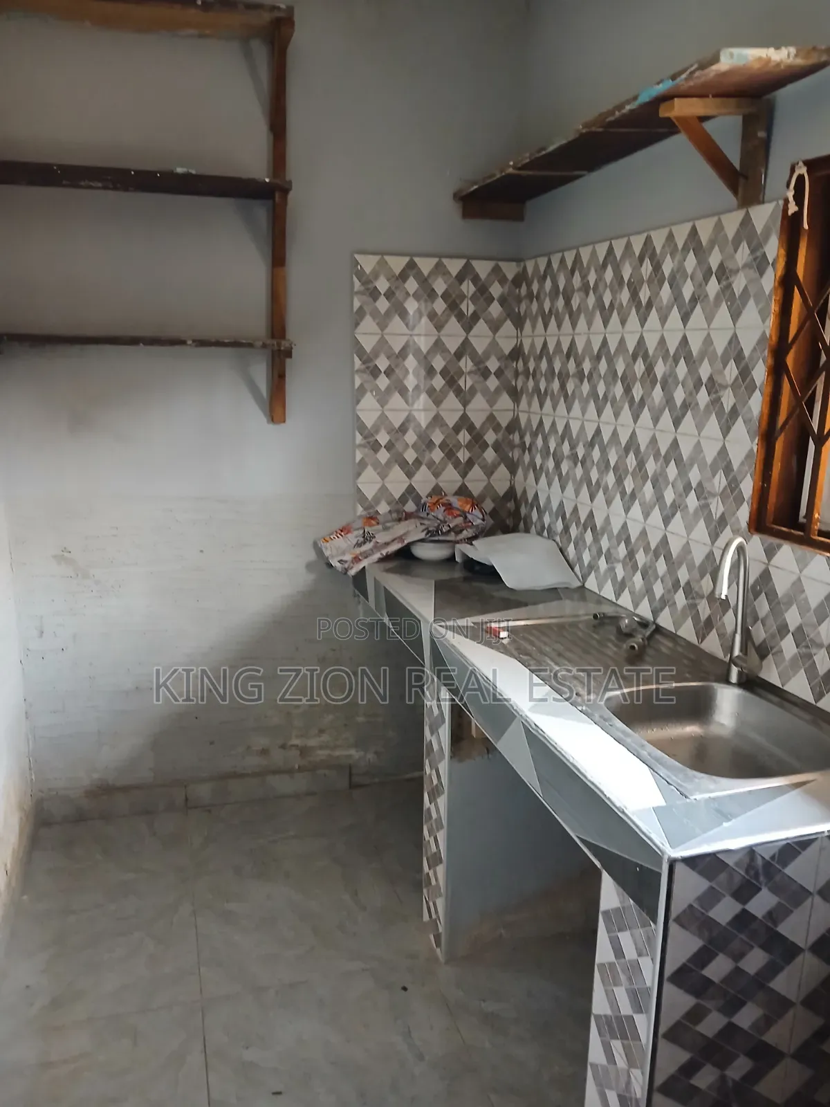 1bdrm Apartment in Kingzion Real, Last Stop for rent